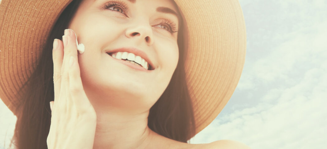 Creme solari antimacchia: proteggere la pelle anche da rughe e macchie